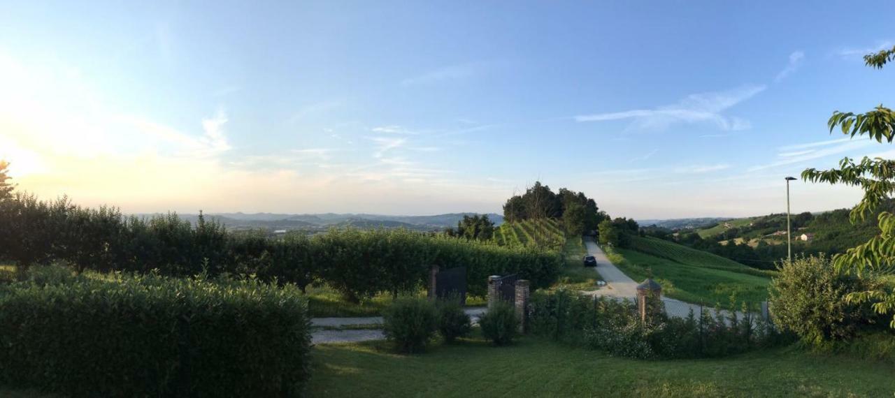Апартаменты La Casa In Collina Альба Экстерьер фото